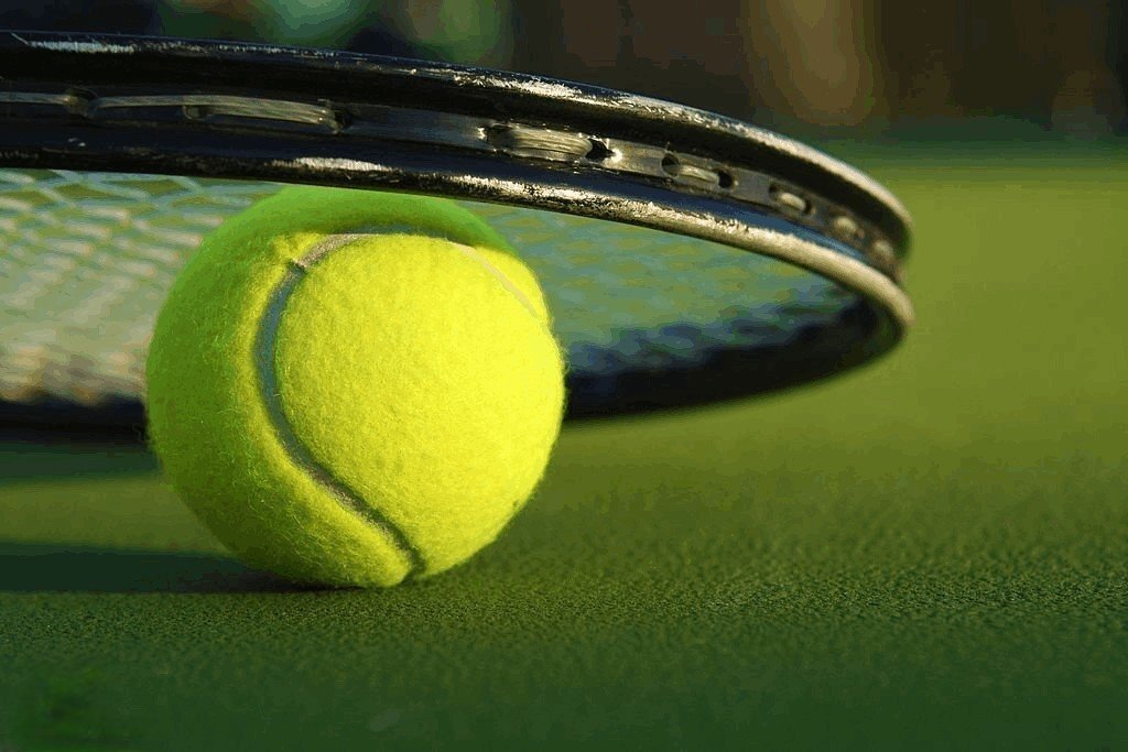 Fake-grass-tennis-Dubai