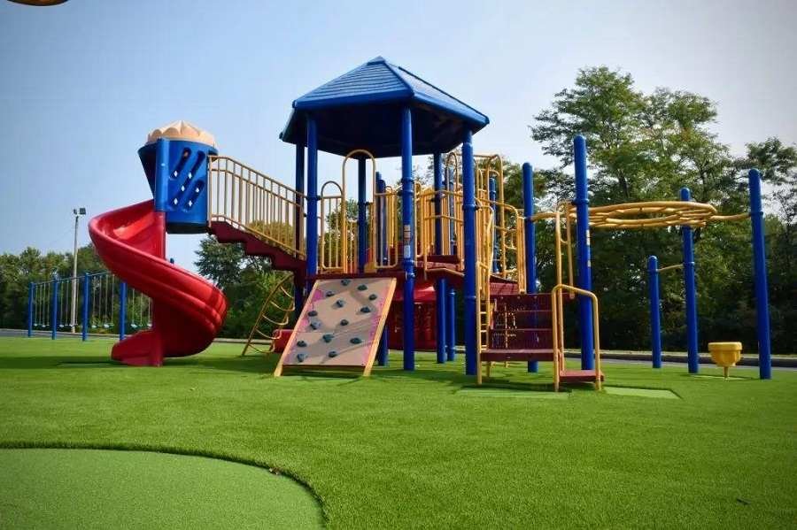 playground artificial turf Dubai