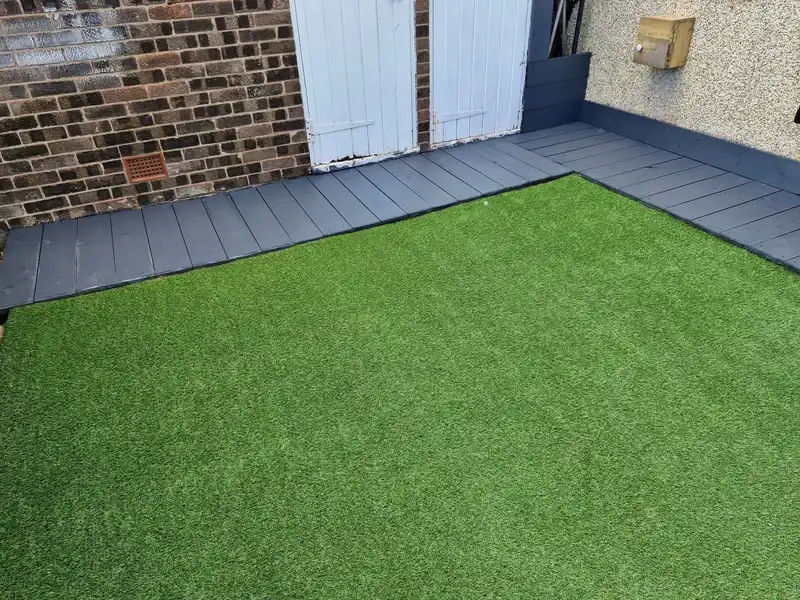1. UV-Resistant Eclipse 20mm Artificial Turf for Balconies and Patios